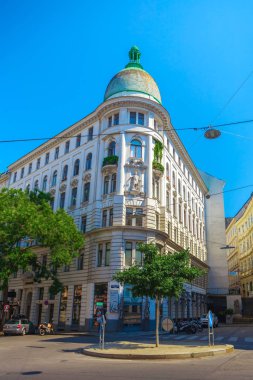 Vienna, Avusturya - 19.08.2018: Cityscape sayısı bir Avrupa'nın en güzel şehri-Viyana. Halk sokaklarda, Viyana şehir yaşamında.