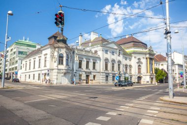 Vienna, Avusturya - 19.08.2018: Cityscape sayısı bir Avrupa'nın en güzel şehri-Viyana. Halk sokaklarda, Viyana şehir yaşamında.