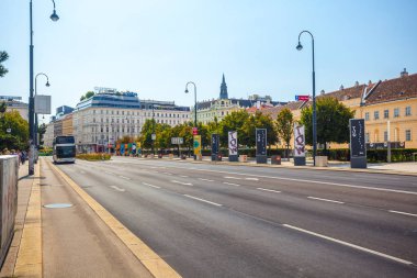 Vienna, Avusturya - 19.08.2018: Cityscape sayısı bir Avrupa'nın en güzel şehri-Viyana. Halk sokaklarda, Viyana şehir yaşamında.