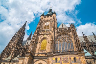 St. Vitus Katedrali Prag güzel yaz gün.