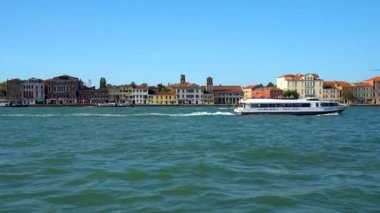 Venice, İtalya - 16.08.2018: Renkli evler Giudecca Adası, Venedik İtalya