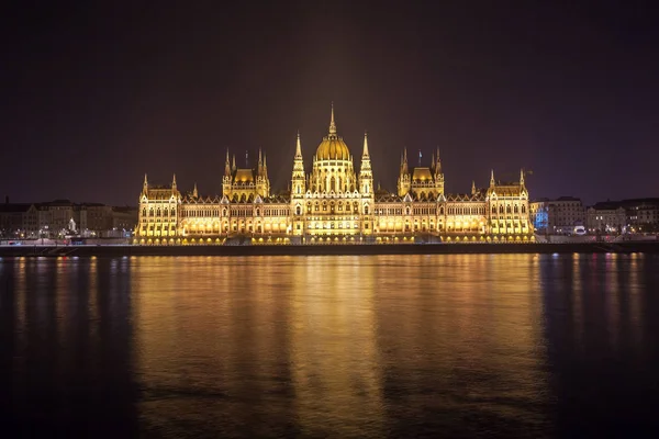 Bâtiment Parlement Hongrois Sur Rive Danube Budapest Nuit — Photo