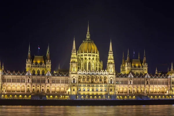 Hongaars Parlementsgebouw Aan Oever Van Donau Boedapest Bij Nacht — Stockfoto