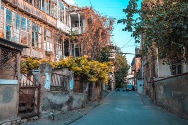 Tiflis, Gürcistan - 30.08.2018: Cephe geleneksel evin eski şehrin Tiflis, Gürcistan.