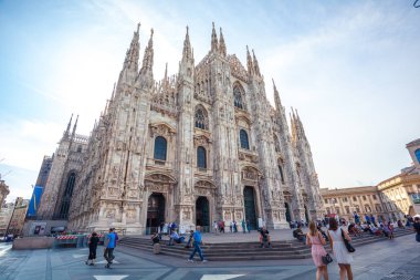 Milan, İtalya - 14.08.2018: Duomo di Milano - Milano katedral kilise.