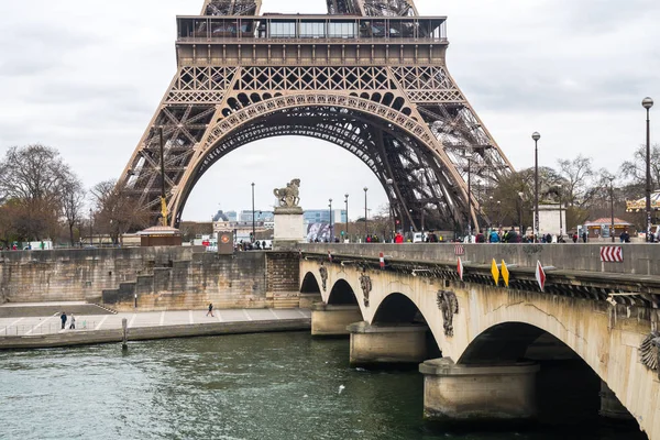 Manzaraya Eyfel Kulesi Kışın Paris Fransa — Stok fotoğraf