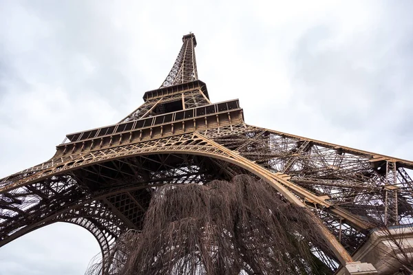 Eyfel Kulesi Paris Gökyüzü Karşı Vurdu — Stok fotoğraf