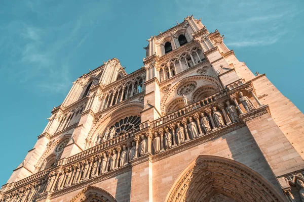 巴黎圣母院的门面 中世纪大教堂 在巴黎 — 图库照片