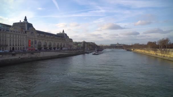 Париж Франция 2019 Туристический Корабль Реке Сена Париже — стоковое видео