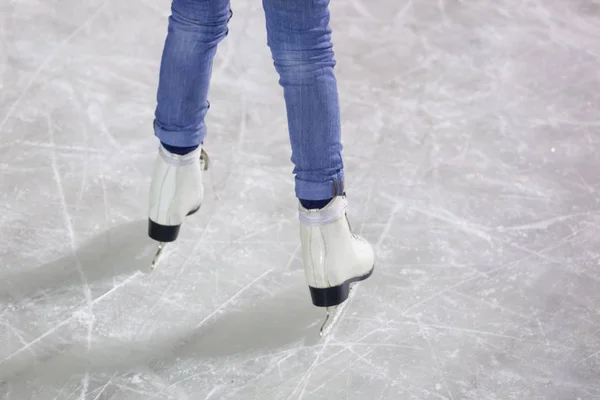 Feet Skates Person Rolling Ice Rink — Stock Photo, Image