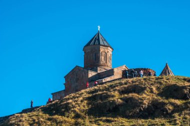 Gergeti Trinity Kilisesi Kafkasya dağlarında