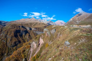 Güzel dağlar Dariali Gorge, Gürcistan Kafkasya