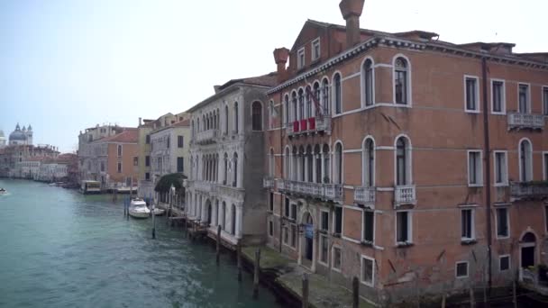 Olhando Longo Grande Canal Direção Santa Maria Salute Veneza — Vídeo de Stock