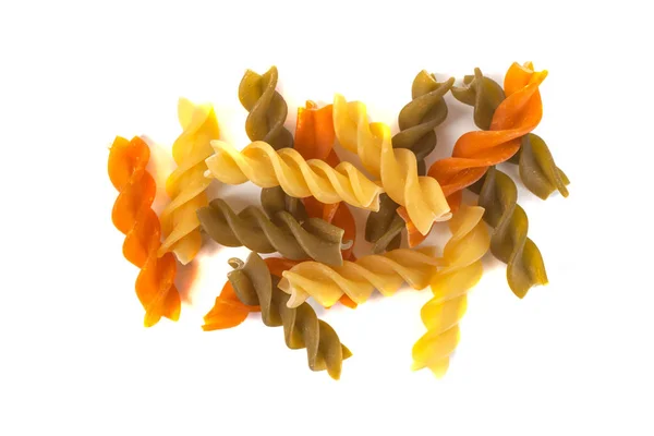 Pasta italiana colorata isolata su fondo bianco — Foto Stock