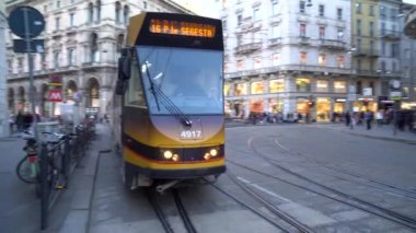 Milan, Italya-12.03.2019: Milano tramvay toplu taşıma