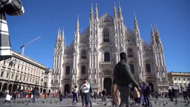 Milan Italy 2019 Beautifull Girl People Duomo Milano Milan Cathedral — Stock Video