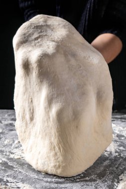 Fırında kadın eli ile para kazanıyordum.