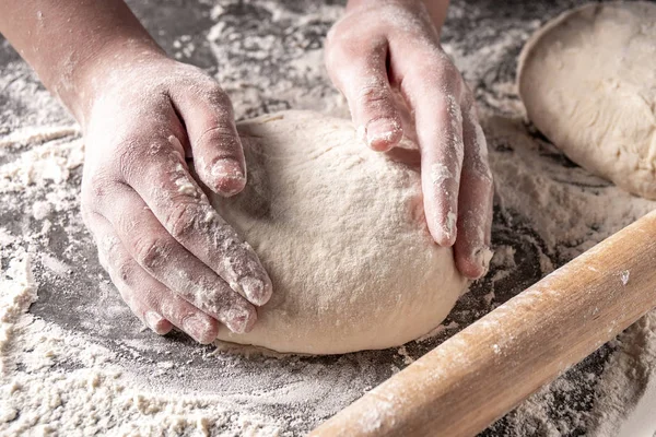 Fırında kadın eli ile para kazanıyordum.