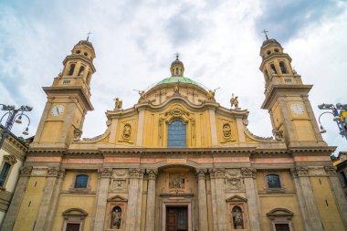 Milan, Italya-14.08.2018: Milano Katedrali, Katolik din