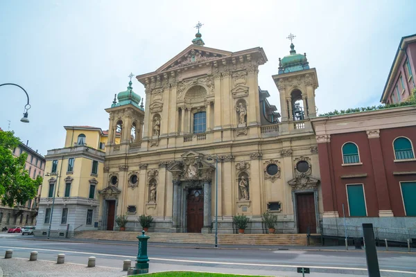 Milano, Italia - 14.08.2018: Duomo di Milano, religione cattolica — Foto Stock