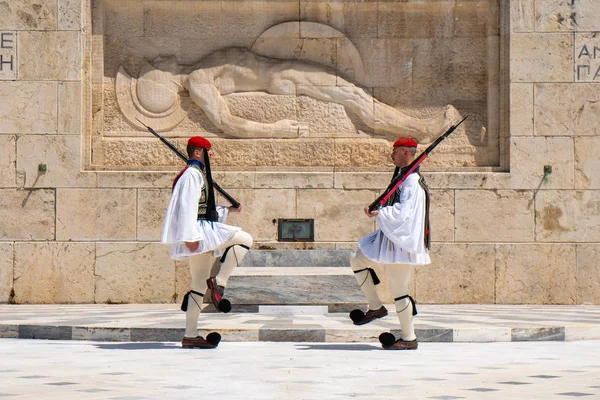 Atina, Yunanistan - 27.04.2019: Cumhurbaşkanlığı muhafızları cerem gerçekleştirin
