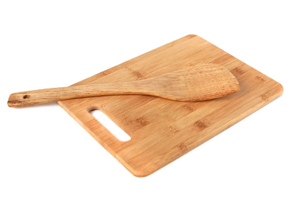 Drewniana płyta kuchenna i szpachelka izolowane na białym tle — Zdjęcie stockowe