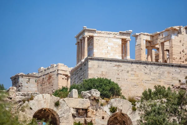 Atenas, Grecia - 25.04.2019: Templo del Partenón en la Acrópolis en A — Foto de Stock