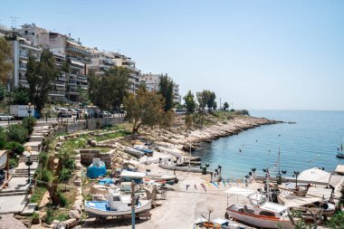 Atina, Yunanistan - 26.04.2018: Akdeniz'in güzel kıyıları