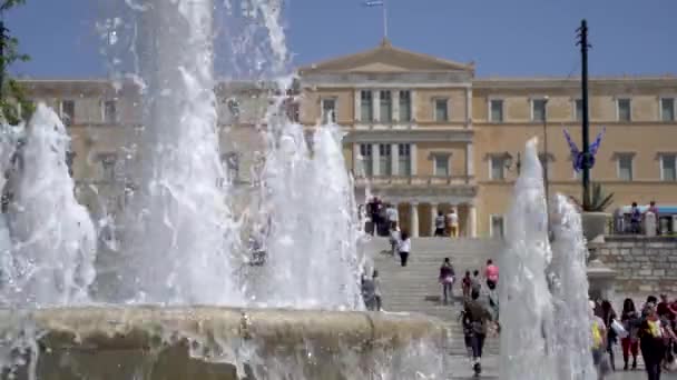 Athènes Grèce 2019 Place Syntagma Avec Une Fontaine Des Touristes — Video