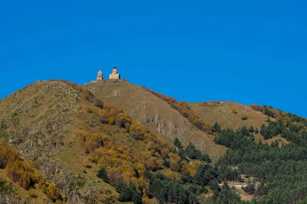 高加索山脉的 Gergeti trinity 教堂, geogria — 图库照片