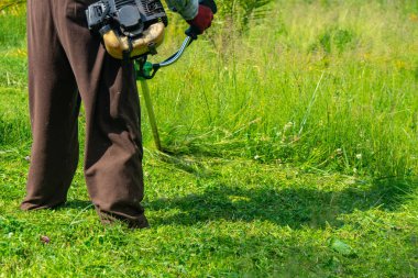 Bahçe çim biçme makinesi, çim bakımı ile çim kesme bahçıvan