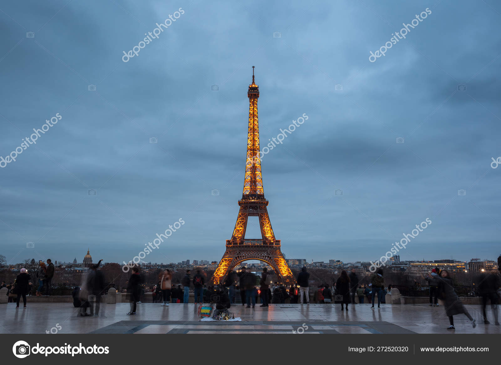 Vista Da Torre Eiffel De Jardins Du Trocadero Em Paris Franca Fotografia De Stock Editorial C Samurkas 272520320