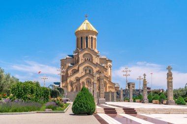 Tiflis Kutsal Teslis Katedrali (Sameba) - ana katedral 