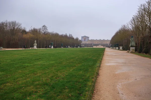Versalles, Francia - 19.01.2019: Palacio y parque en Fra — Foto de Stock
