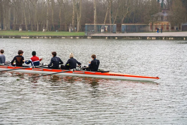 Versailles, France - 19.01.2019: Rowing on the Grand Canal in Ve — Stock Photo, Image