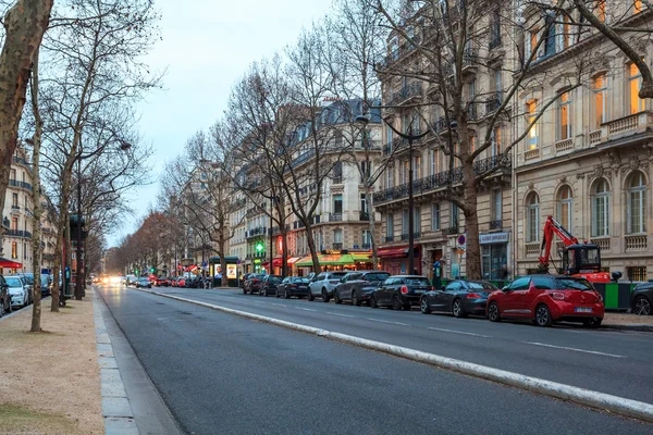 Paris, França - 17.01.2019: Ruas de Paris, França. edifícios — Fotografia de Stock