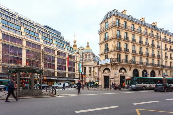 Παρίσι, Γαλλία-17.01.2019: δρόμοι του Παρισιού, Γαλλία. Κτίρια — Φωτογραφία Αρχείου