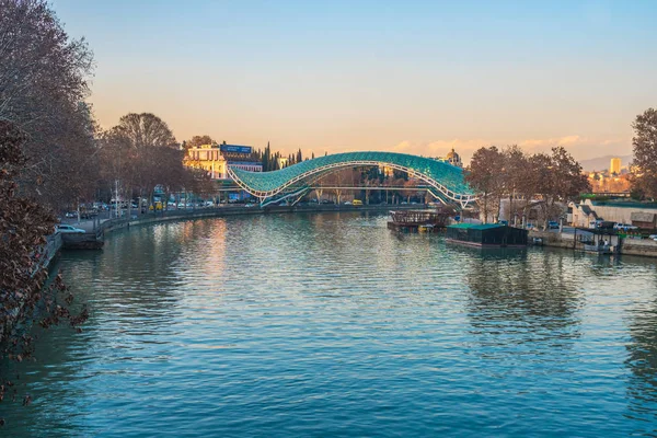 Tbilisi, Georgia - 14.01.2019: The Bridge of Peace in Tbilisi. V — Stock Photo, Image