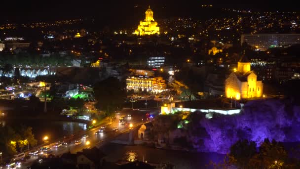 Vista Nocturna Del Puente Metekhi Visión General Tbilisi Por Noche — Vídeos de Stock