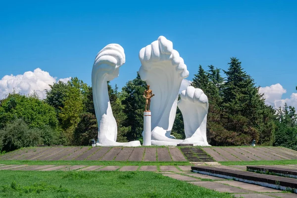 Poti, Georgië-27.07.2019: oorlogsmonument voor de tweede — Stockfoto