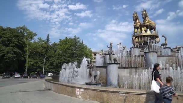 Kutaisi Georgia 2019 Vista Fuente Colchis Centro Kutaisi Viajes — Vídeo de stock