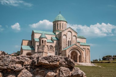 Kutaisi şehrinde Bagrati Katedrali Ortodoks kilisesi (Xi yüzyıl), 