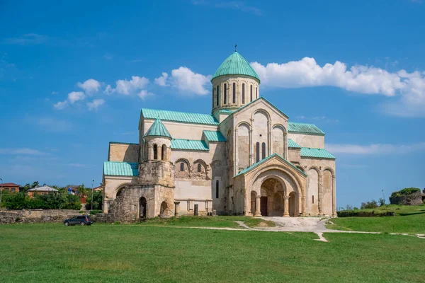 Kutaisi şehrinde Bagrati Katedrali Ortodoks kilisesi (Xi yüzyıl), 