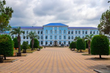 Batum, Gürcistan - 20.06.2019: Devlet universunun mavi binası