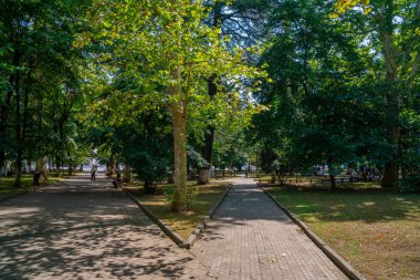 Kutaisi central park, Georg yaya yolu güzel görünümü