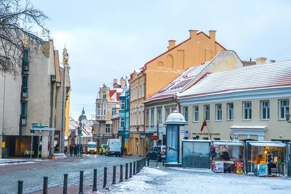 Vilnius, Lietuva-05.01.2019: de oude straten van Vilnius. Nieuwe Y — Stockfoto