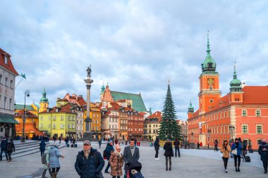 Varşova, Polonya - 03.01.2019: Kraliyet Kalesi, antik kent evleri