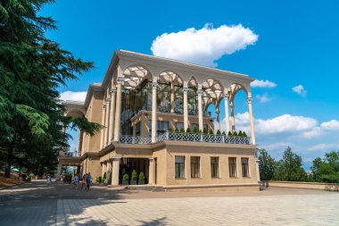 Mtatsminda Park'ta restoranlardan oluşan füniküler kompleks