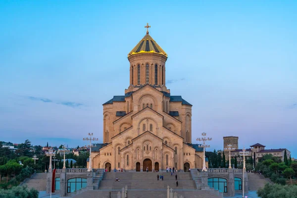 Тбилиси, Грузия - 30.07.2019: Свято-Троицкий собор Тбилиси — стоковое фото