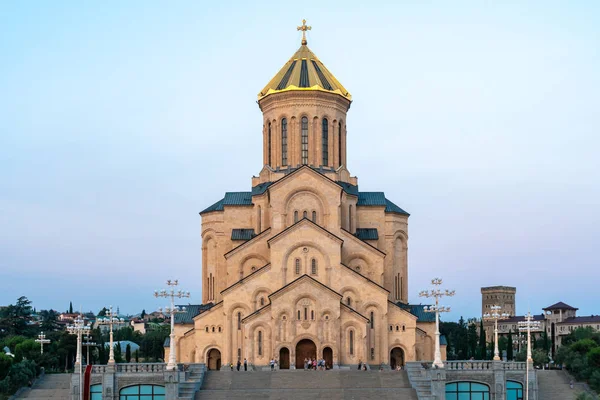 Тбілісі, Грузія-30.07.2019: Свято-Троїцький собор Тбілісі — стокове фото